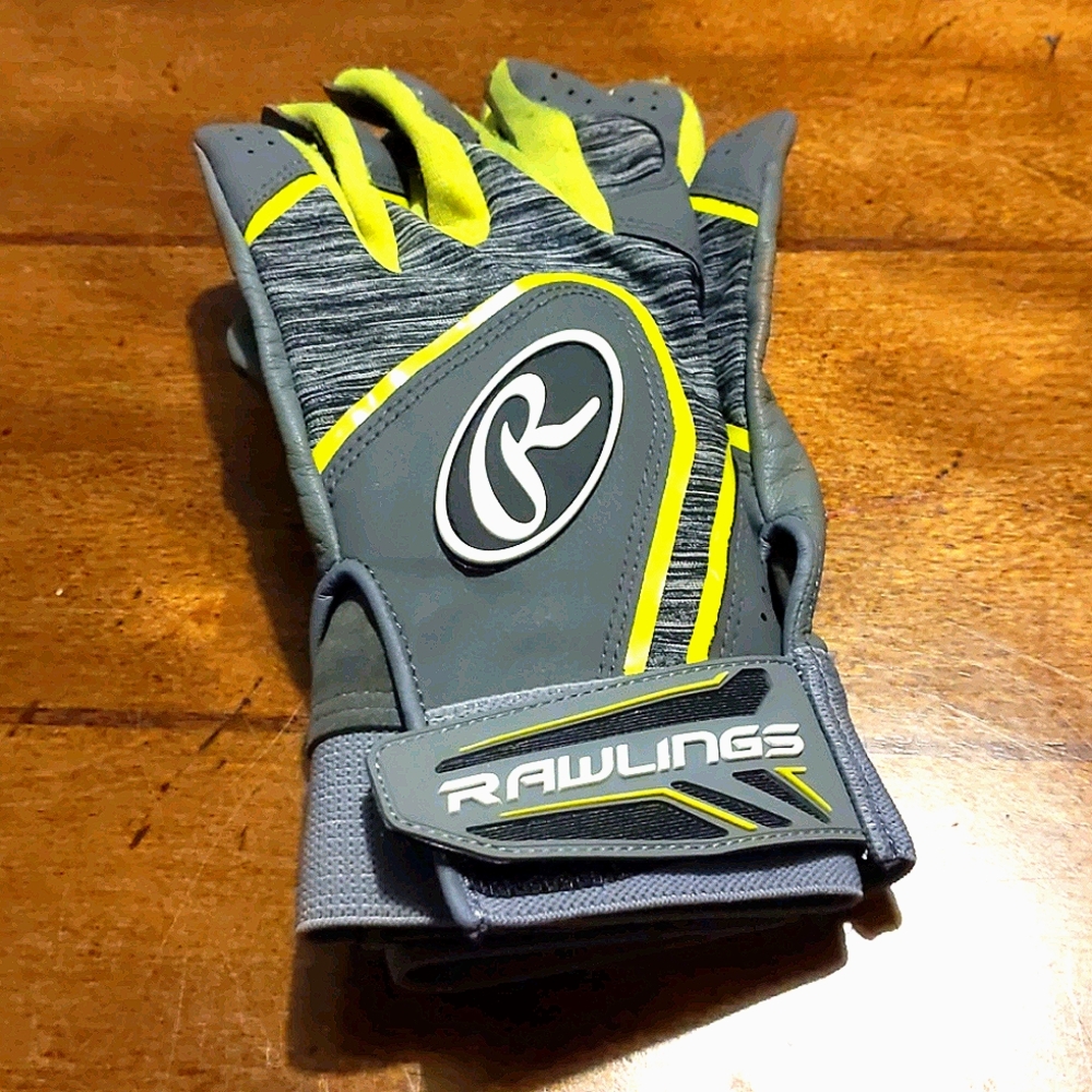 Rawlings M batting gloves